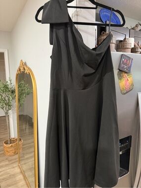 Anna Black One-Shoulder Cocktail Dress